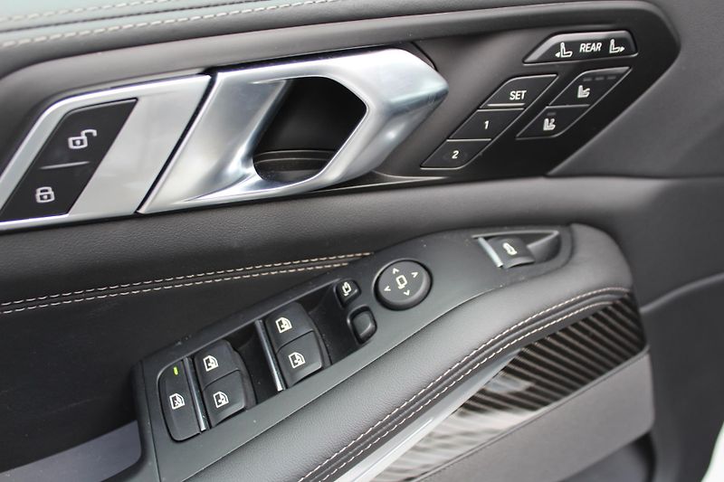 BMW X7 xDrive40d | Mpaket PRO | ČR - fotka 11 z 32