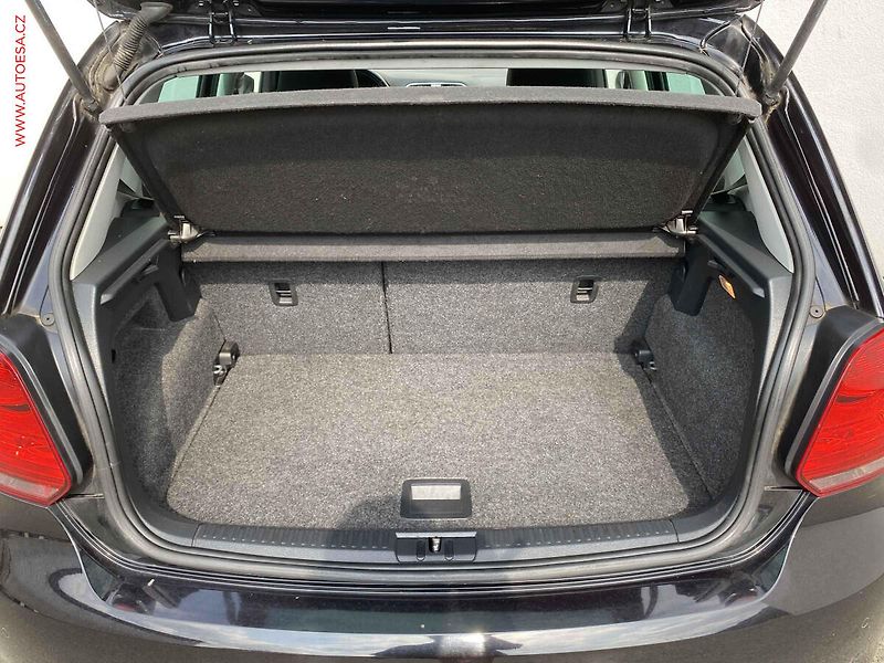 Volkswagen Polo (2014) 1.6 TDi, Life, park.asist - fotka 7 z 16