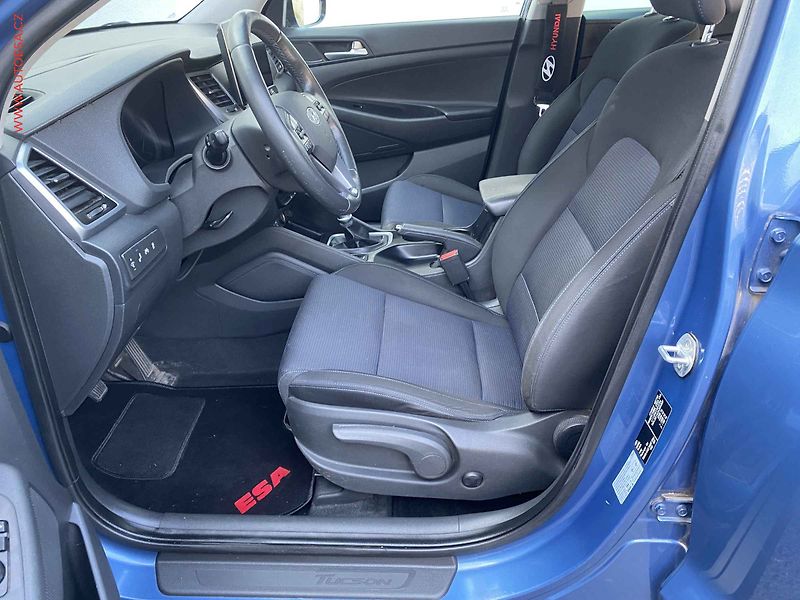 Hyundai Tucson (2015) 2.0CRDi 4x4, ČR, Navi, AC - fotka 9 z 20