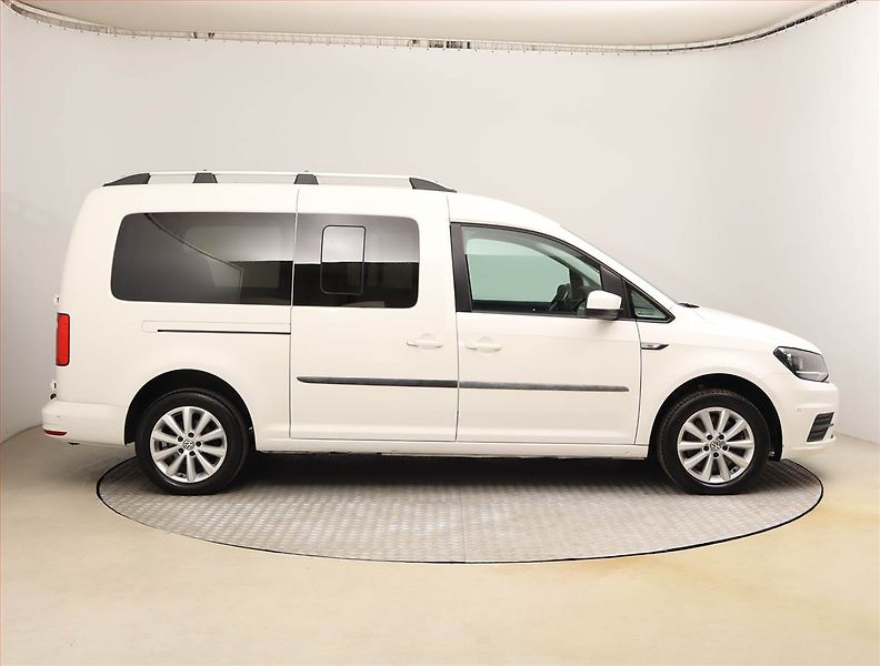 Volkswagen Caddy (2016) Maxi 2.0 TDI, 7Míst - fotka 6 z 18