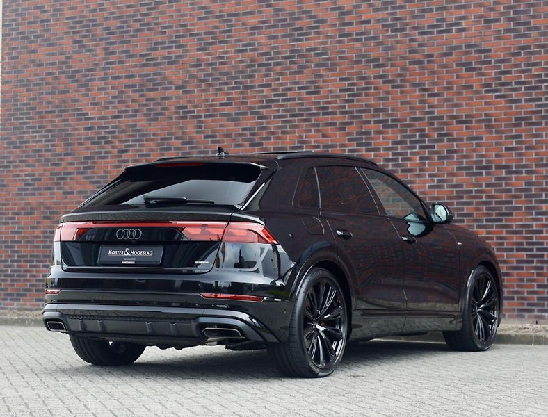 Audi Q8 (2026) 55 TFSIe Quattro - fotka 15 z 47