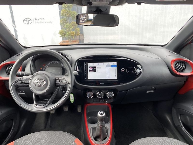 Toyota Aygo 1.0i, ČR-1m, Style, DPH - fotka 11 z 17
