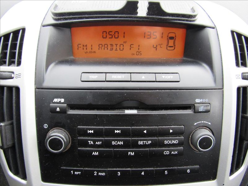 Kia Ceed 1,4 LPG Combi 80KW - fotka 16 z 28