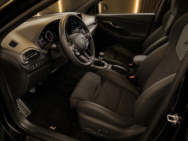 Hyundai i30 (2024) N-Perfor-206kW-26tkm-PPF-8xALU - fotka 9 z 11
