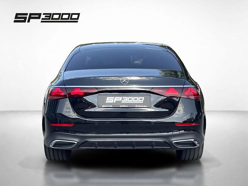 Mercedes-Benz Třídy E E 220d 4Matic AMG - fotka 4 z 41
