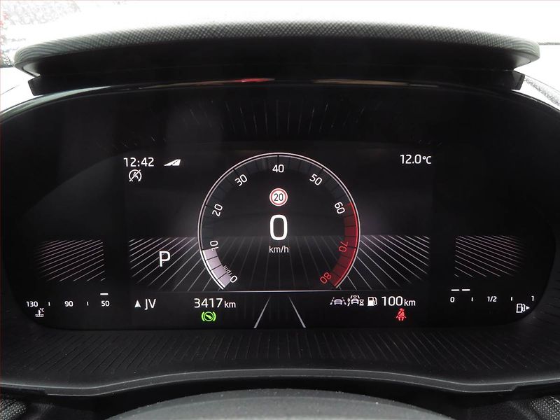 Škoda Fabia (2025) Top Selection 1.0 TSI - fotka 11 z 18