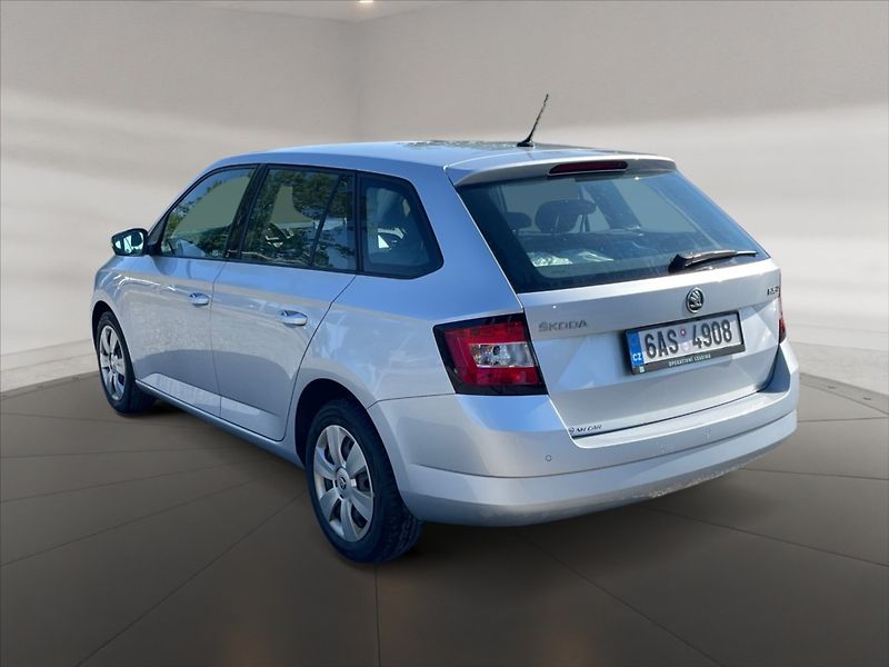 Škoda Fabia 1,0 TSI Ambition - fotka 4 z 11