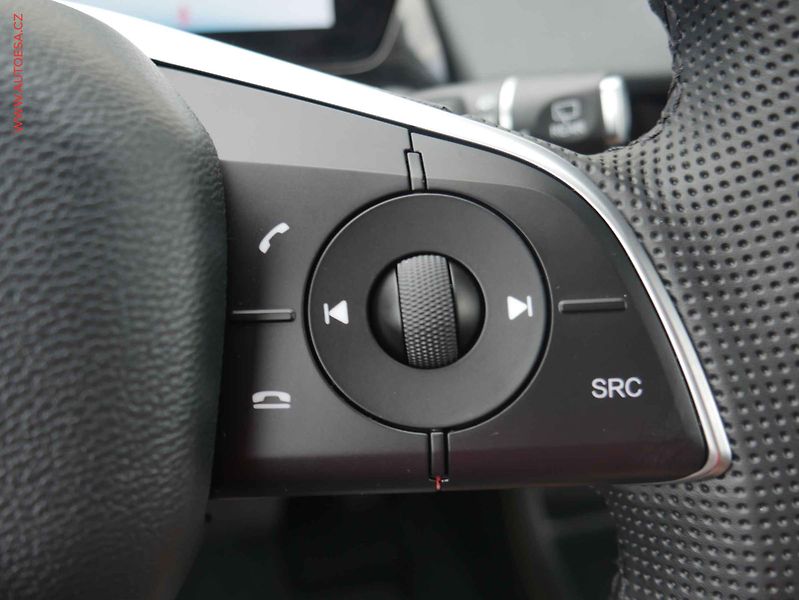BAIC X55 (2025) 1.5I, ČR, AT, LED, panorama - fotka 14 z 15