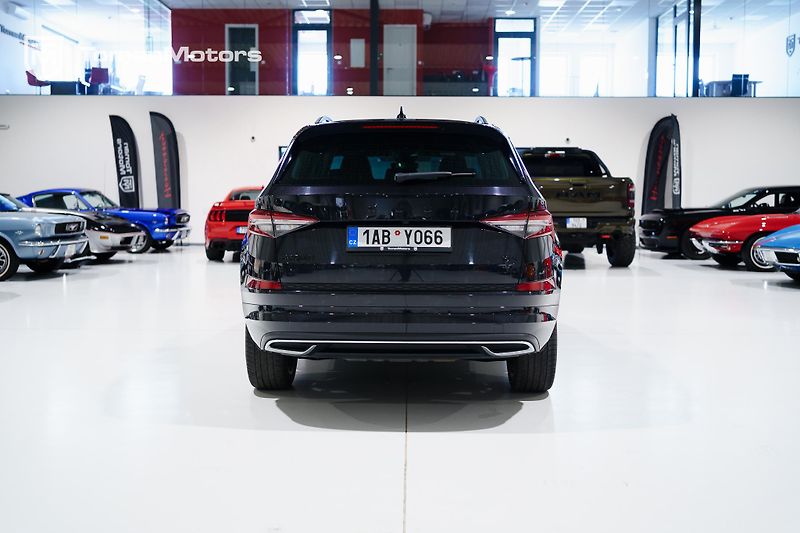 Škoda Kodiaq (2023) 2.0 TSI DSG 4x4 SPORTline - fotka 6 z 25