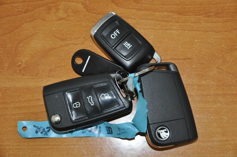 Škoda Octavia 2.0TDi 110kW 4x4 KOMBI A/T - fotka 25 z 25