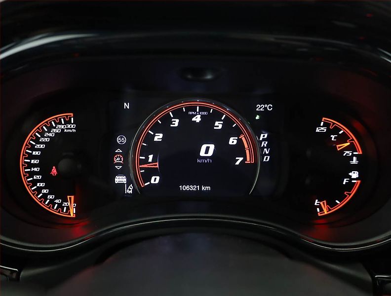 Dodge Durango (2021) 6.4 V8 SRT AWD - fotka 9 z 22