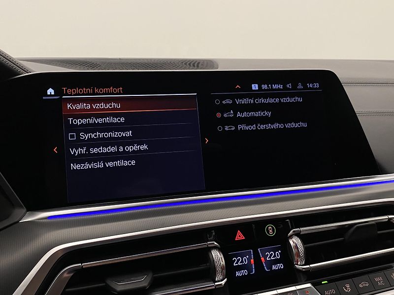 BMW X5 M50D xDrive CZ AUT REZERVACE - fotka 111 z 123