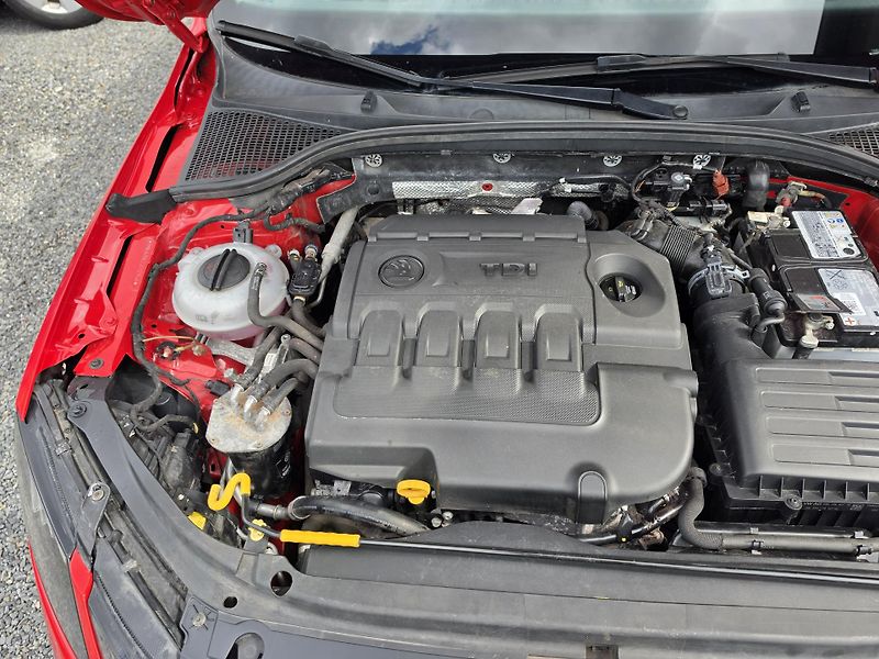 Škoda Octavia III.1.6 TDI tz - fotka 19 z 22