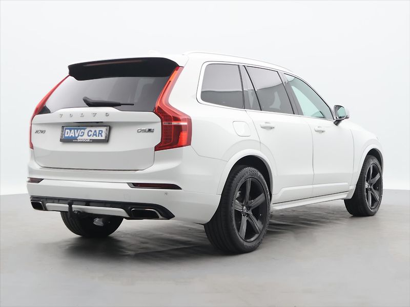 Volvo XC90 2,0 D5 165kW AWD Aut. R-Design - fotka 7 z 39