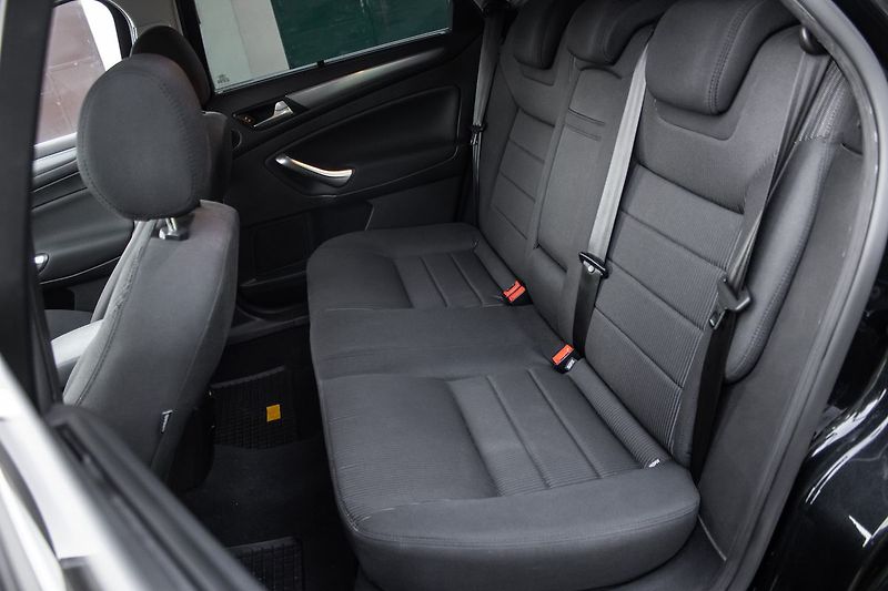 Ford Mondeo Automat,176kW/239k,servisované - fotka 30 z 33