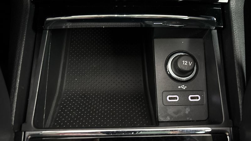 Škoda Karoq 2.0 TDI DSG Style - fotka 23 z 28