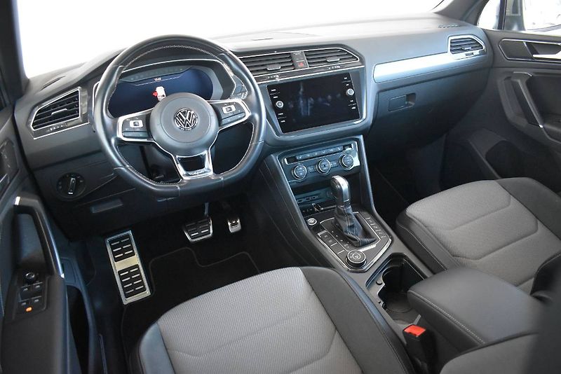 Volkswagen Tiguan (2018) 2.0TDI 140kW R-Line DSG, LED - fotka 12 z 28