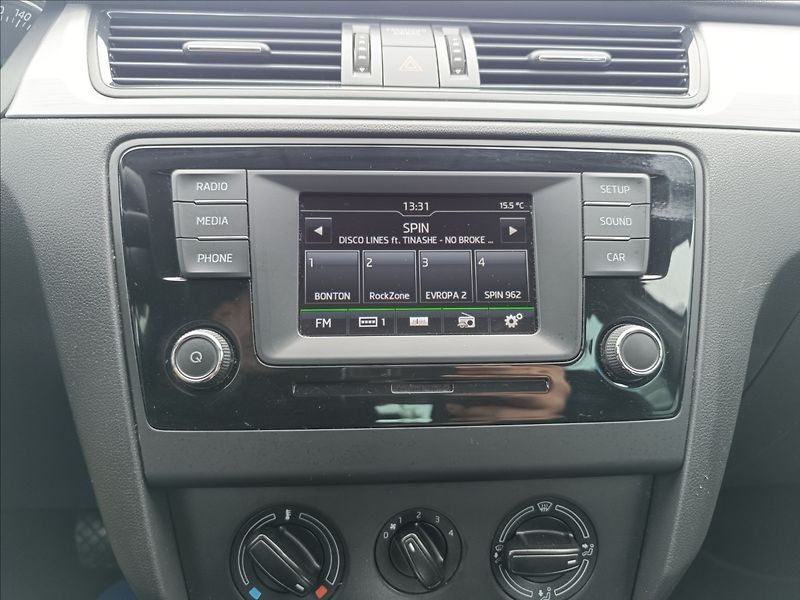 Škoda Rapid 1,2 TSi DSG Ambition - fotka 12 z 19