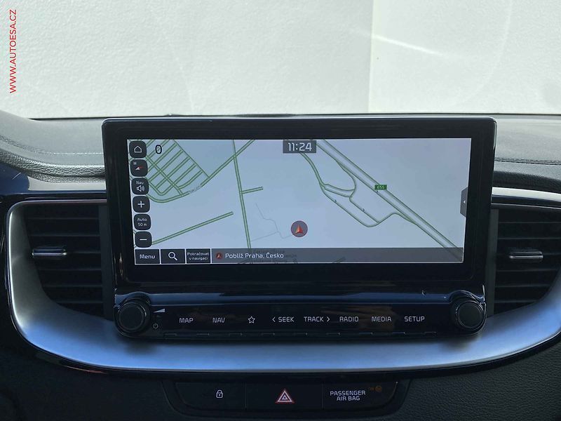 Kia XCeed (2023) 1.5 T-GDi, 2.maj,ČR - fotka 15 z 17