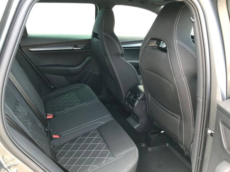 Škoda Karoq (2023) SPO TS 110/1.5 A7F - fotka 11 z 28