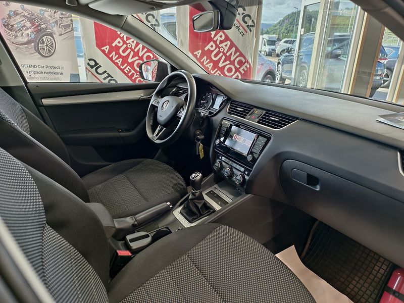 Škoda Octavia 1.4 TSi 110kW, PDC, TEMPOMAT  - fotka 8 z 22