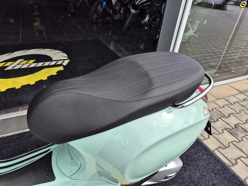 Vespa Primavera 125 3V ABS (2026) E5+ - fotka 48 z 74