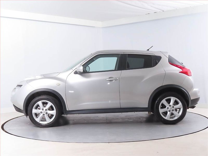 Nissan Juke (2013) 1.6 DIG-T - fotka 3 z 15