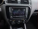 Volkswagen Jetta (2017) Highline 2.0 TDI, Navi - náhled 12