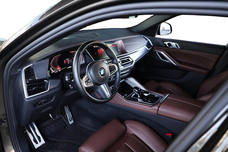 BMW X6 xDrive40d - fotka 8 z 15