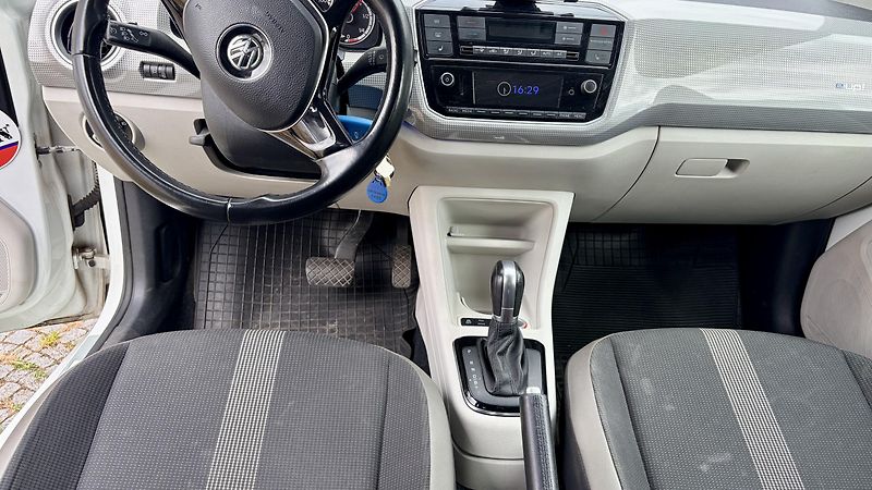 Volkswagen e-up! (2017) VW eUP! 60Kw, dojezd 130km DPH - fotka 14 z 27