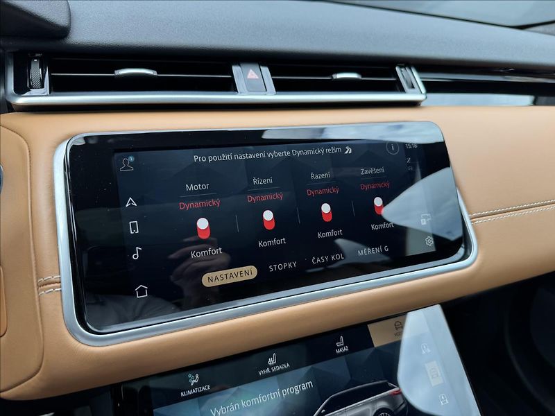 Land Rover Range Rover Velar 3,0 P400 R-Dynamic HSE ČR DPH - fotka 25 z 36