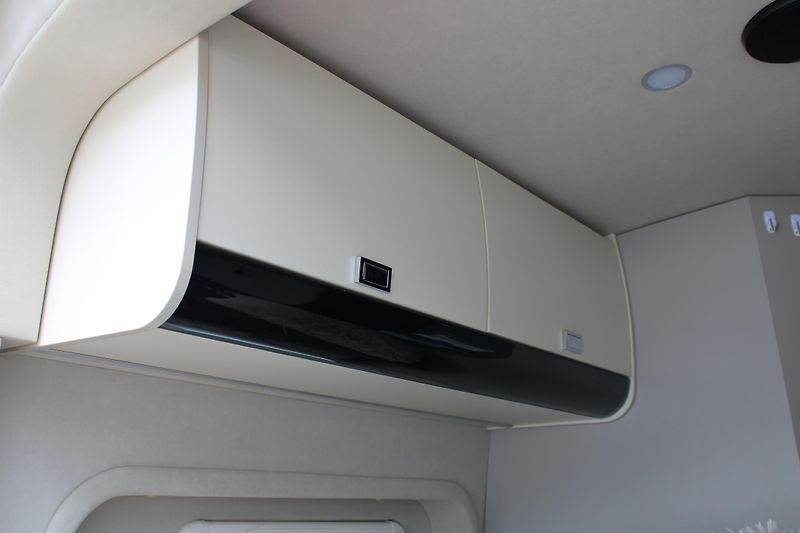 Mercedes-Benz Sprinter 316 CDI Obytné+klima - fotka 17 z 43