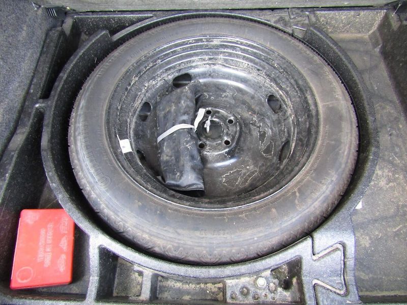Volkswagen Tiguan (2008) 2.0 TDI 100kW  4x4 BEZ KOROZE - fotka 24 z 36