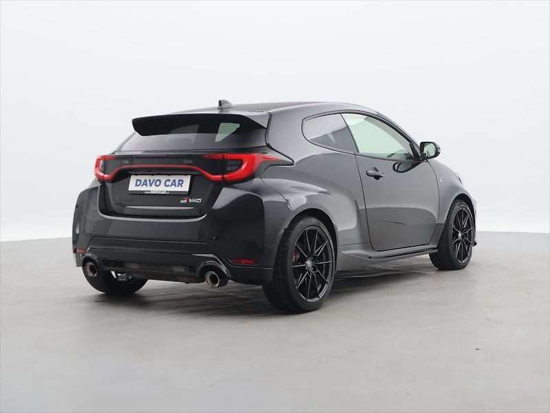 Toyota GR Yaris 1,6 Turbo GR-Four 206kW Dynami - fotka 7 z 38