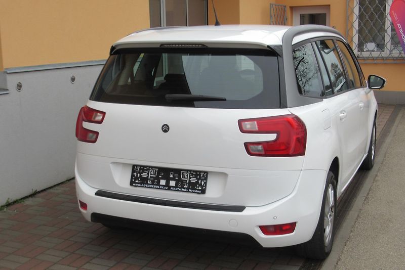 Citroën C4 Picasso 1.6 HDi AUT. KLIMA 7 MÍST - fotka 8 z 22