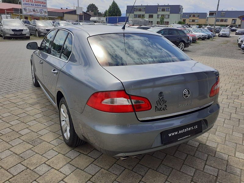 Škoda Superb (2009) 2.0 TDi  ČR - fotka 5 z 29
