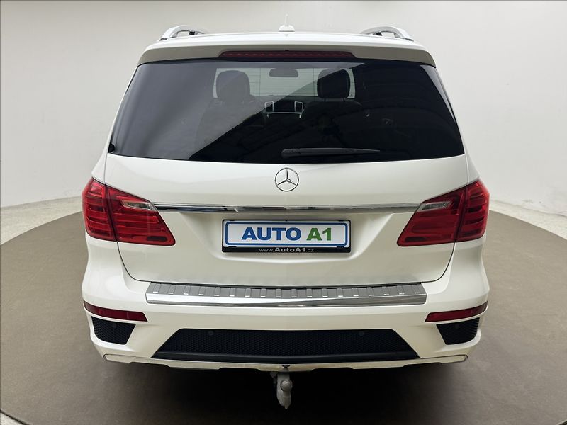 Mercedes-Benz GL 3,0 DPH AMG 4X4 NZTOP 360° TZ - fotka 5 z 48