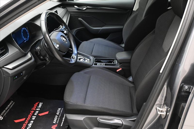Škoda Octavia 2,0 TDI 110kW DSG NAVIGACE Zár - fotka 13 z 30