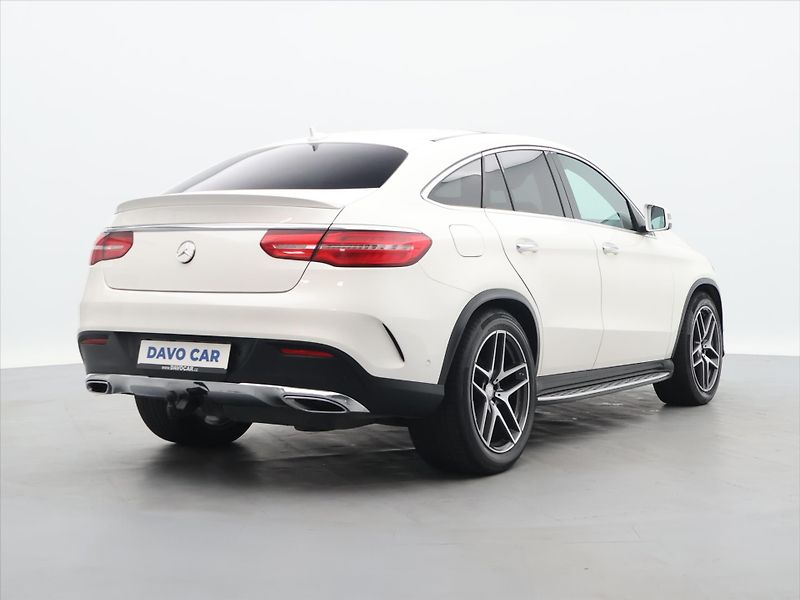 Mercedes-Benz GLE 3,0 350d 227kW AMG H&K LED CZ - fotka 7 z 48