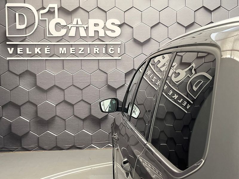 Ford Galaxy (2023) 2.5 HEV Titanium 7míst - fotka 49 z 69