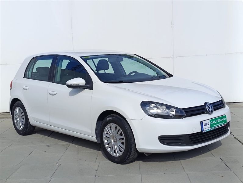 Volkswagen Golf 1,6 TDi Klimatizace - fotka 5 z 29