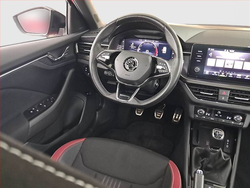 Škoda Kamiq (2023) Monte Carlo 1.5 TSI - fotka 7 z 21