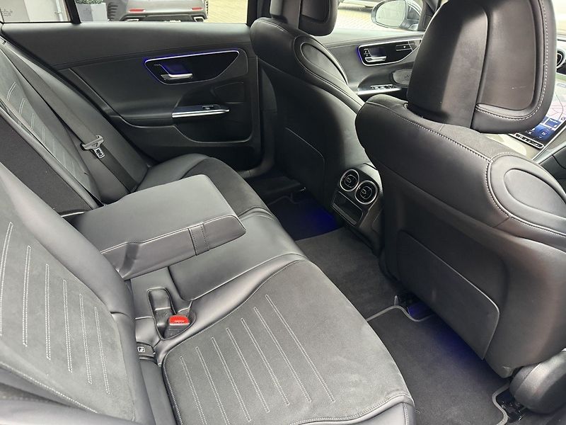 Mercedes-Benz Třídy C (2022) 220d AMG Ad.LED Navi Kamera - fotka 19 z 50
