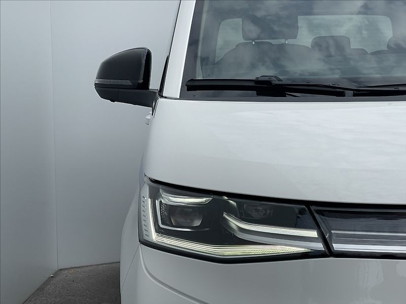Volkswagen Multivan 2,0 TDI DSG Style 7Míst+Kamera - fotka 18 z 21