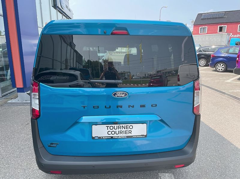 Ford Tourneo Courier Titanium, Tourneo, 43 kWh Elek - fotka 5 z 24