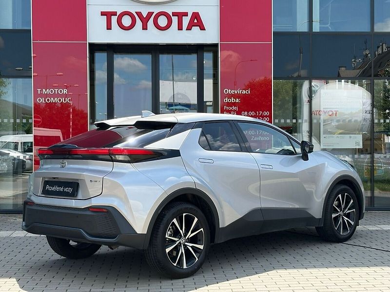 Toyota C-HR 1.8 Style - fotka 3 z 19