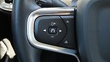 Volvo XC40 B4 mHEV AWD aut. Momentum Pro - náhled 11