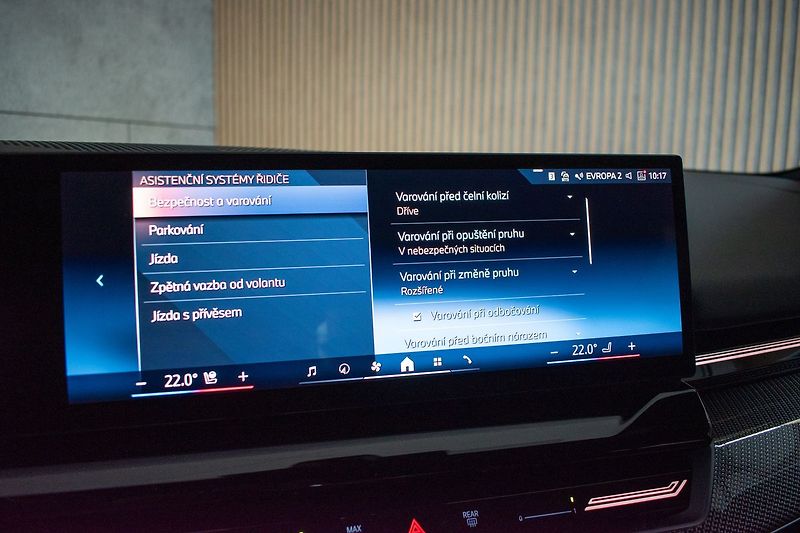 BMW Řada 5 540d xDrive ///M*HK*ČR*ZÁRUKA - fotka 36 z 58