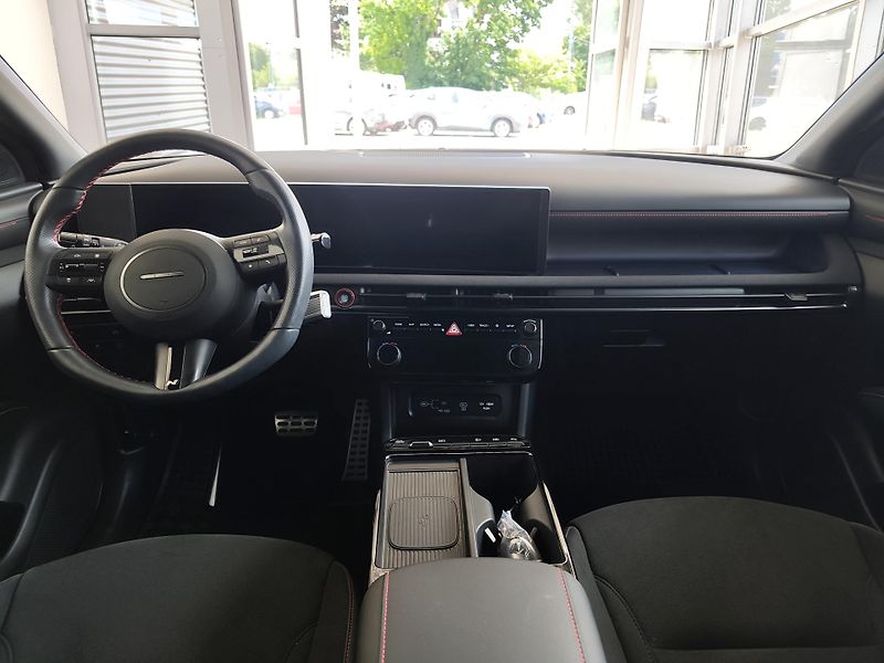 Hyundai Tucson (2025) 1.6T-GDi HEV 4x4 N-Line - fotka 10 z 23