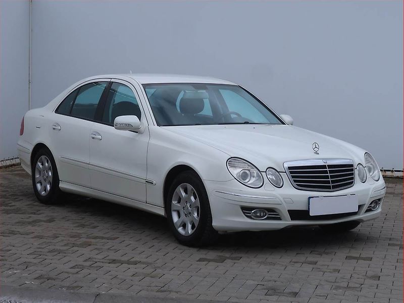 Mercedes-Benz Třídy E (2008) E 200 CDI, Navi, Xenony - fotografie inzerátu